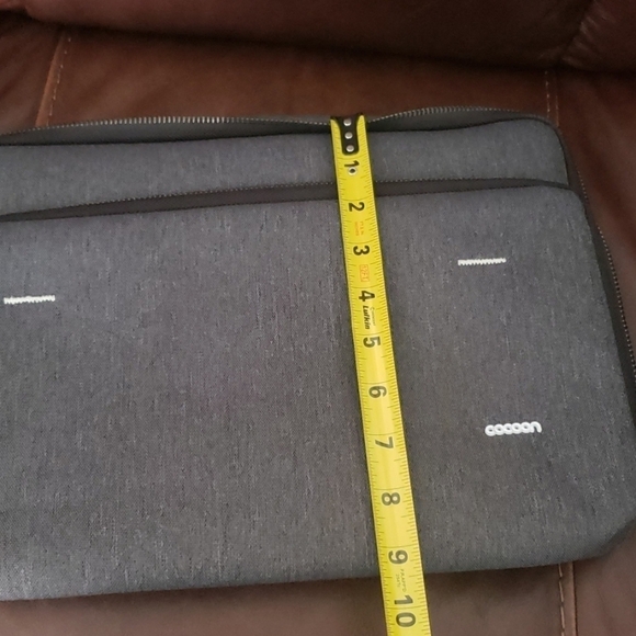 Cocoon 13" Macbook Sleeve - Picture 10 of 11